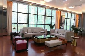 珠海崇峰一号现代高档轻奢样板间家具、软装饰品工程项目案例！